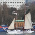 IMG_877275