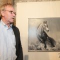 IMG_906563